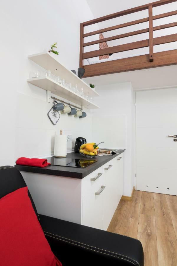 R&R Apart Cracow クラクフ エクステリア 写真
