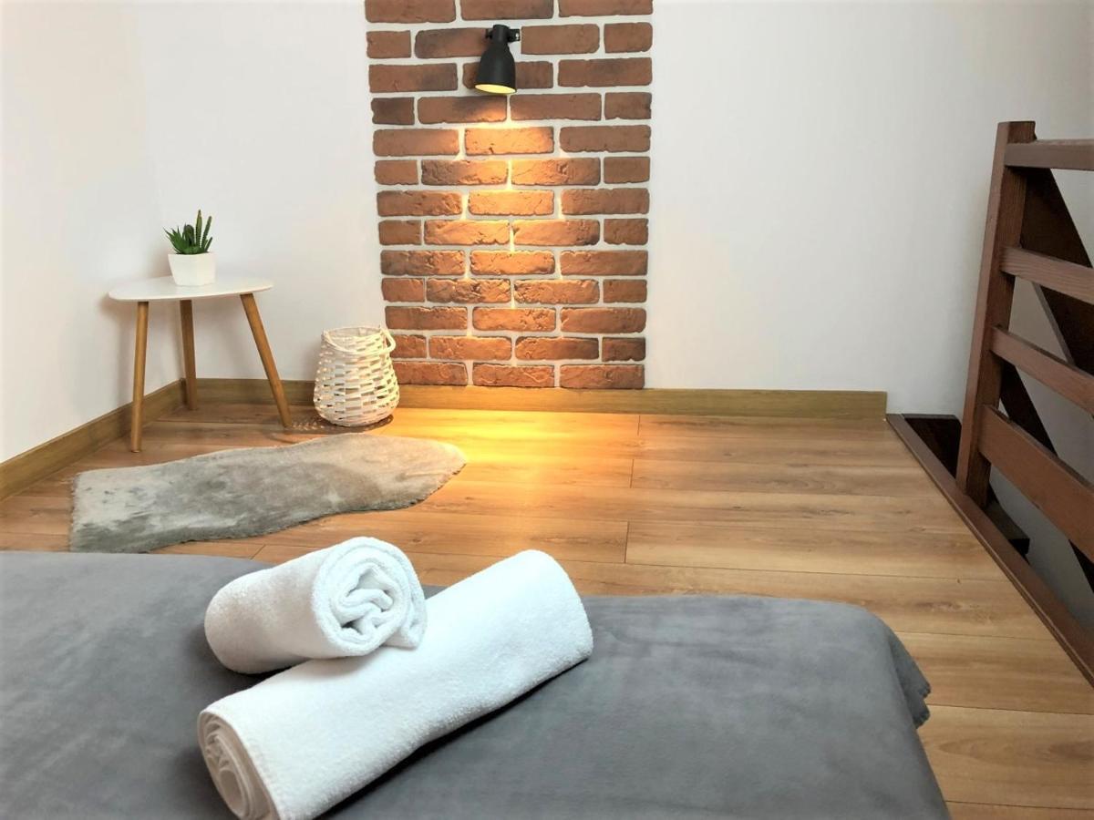 R&R Apart Cracow クラクフ エクステリア 写真
