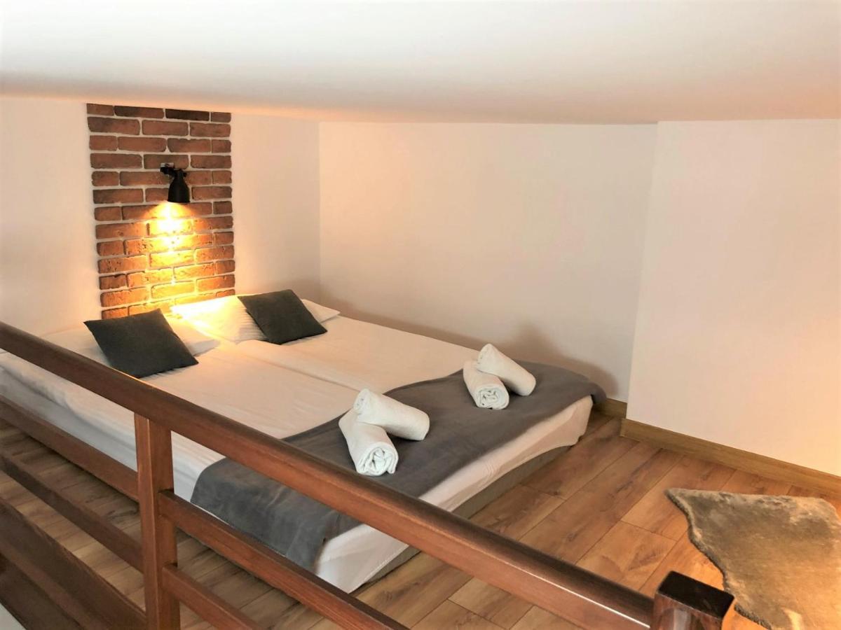 R&R Apart Cracow クラクフ エクステリア 写真