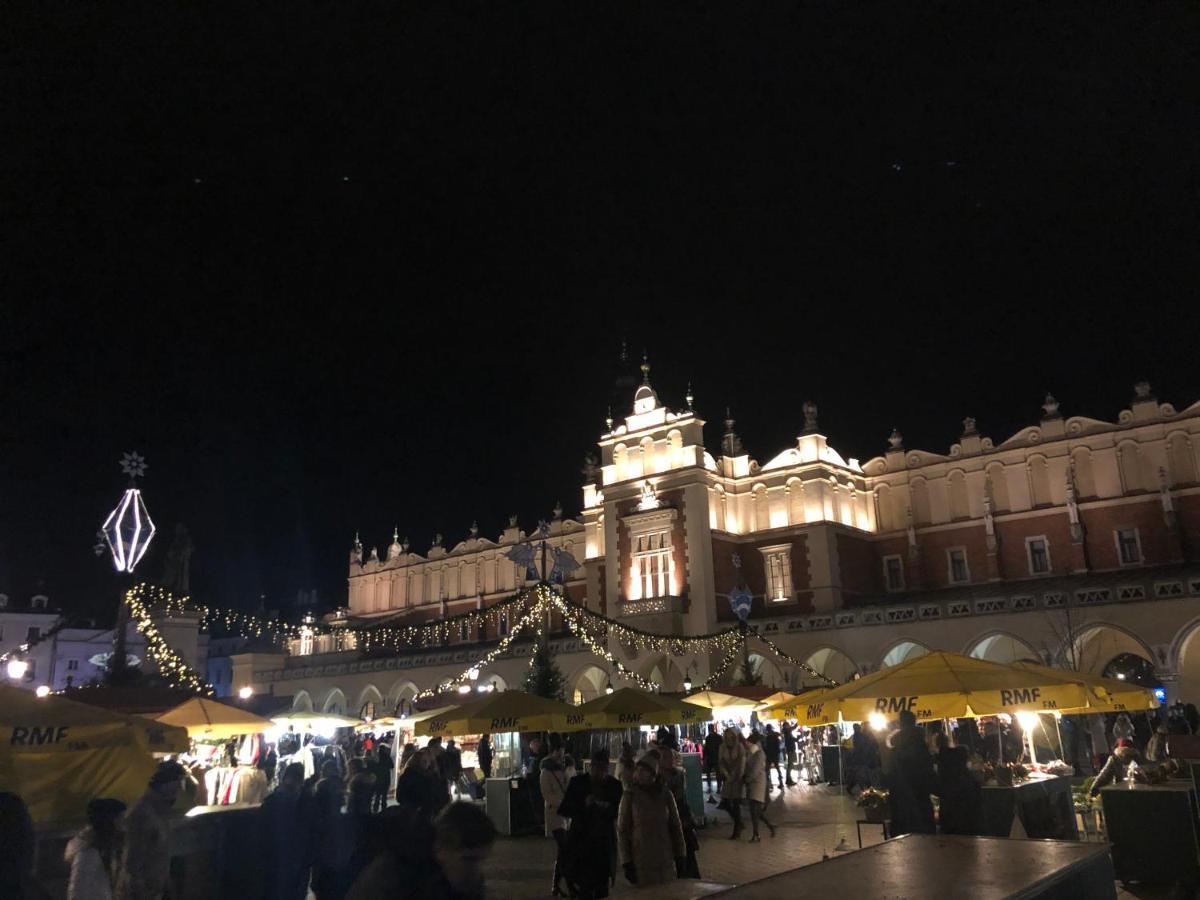 R&R Apart Cracow クラクフ エクステリア 写真