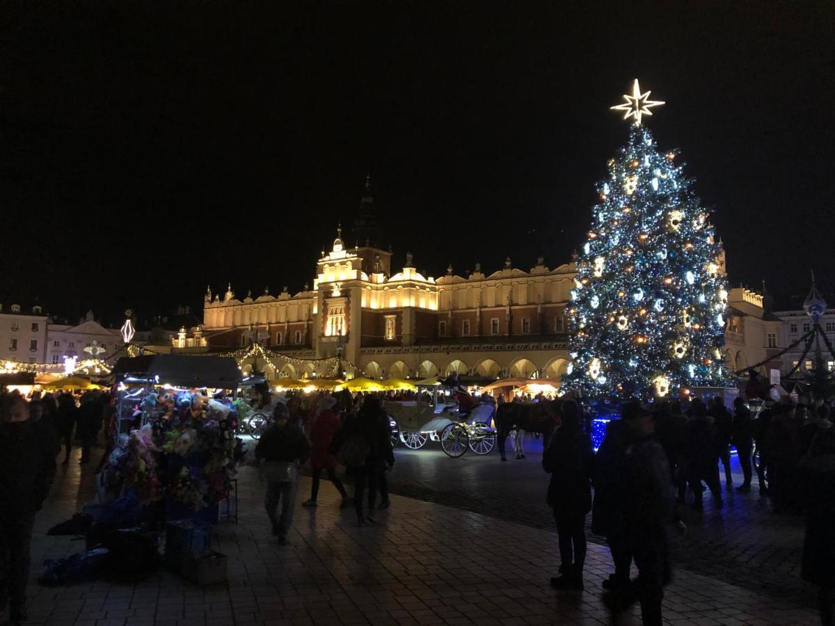 R&R Apart Cracow クラクフ エクステリア 写真