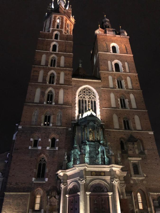 R&R Apart Cracow クラクフ エクステリア 写真